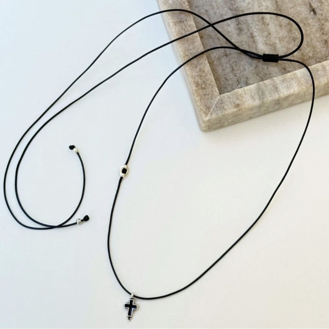 BLACK CROSS NECKLACE Κολιέ με κορδόνι Black Cross - Image 1